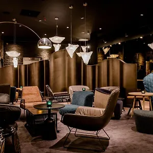 https://motel-one-stuttgart-hauptbahnhof.stuttgart-hotel.com