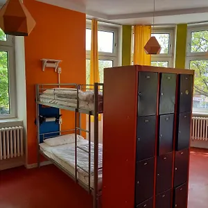 https://instant-sleep-backpacker-hostel.hamburg-hotels-de.com